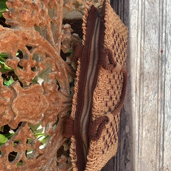 MAGID Handbag - Picture 7 of 8